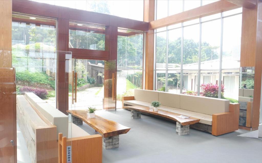 Cimenyan Hotel Pondokan Tjiburial מראה חיצוני תמונה